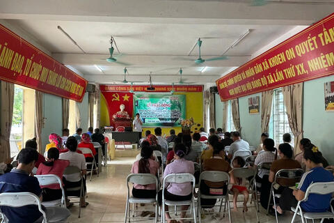 Tuyên truyền sử dụng năng lượng tiết kiệm và hiệu quả tại Xã Khoen On, huyện Than Uyên, tỉnh Lai Châu.