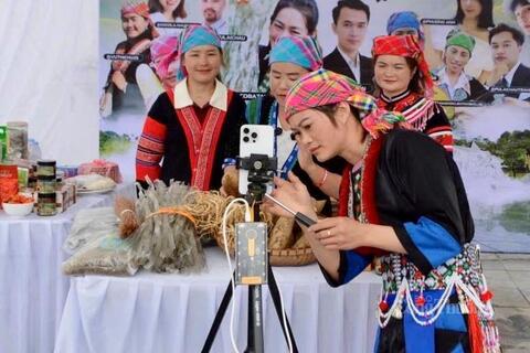 Tạo động lực phát triển thị trường, nâng tầm sản phẩm Lai Châu